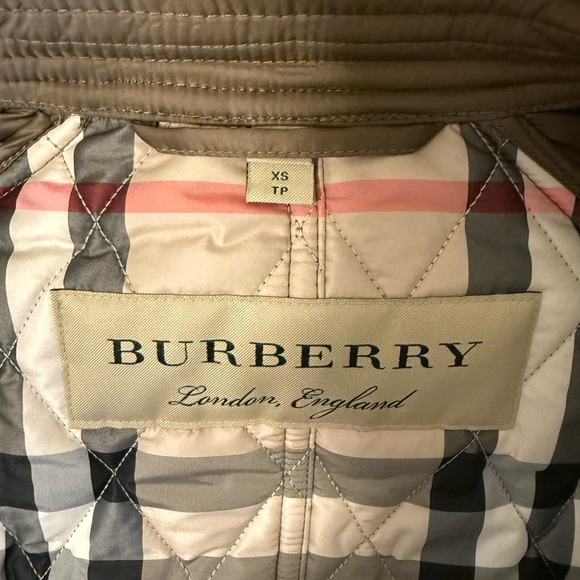 Burberry Taupe Quilted Jacket with Check Lining - Picture 1 of 4